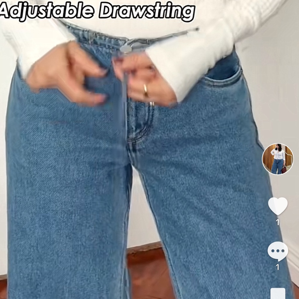 Low Rise Wide Leg Jeans. Never worn still in shipping bag.